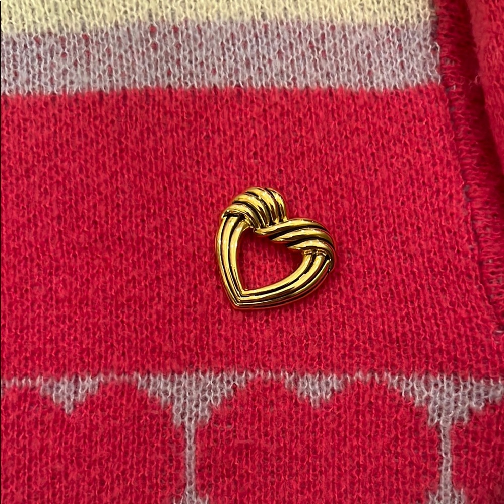 Gold Tone Open Heart Pin Brooch Grandmacore
